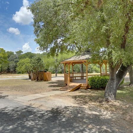 Wimberley Retreat With Grill Less Than 2 Mi To Jacobs Well! Buitenkant foto