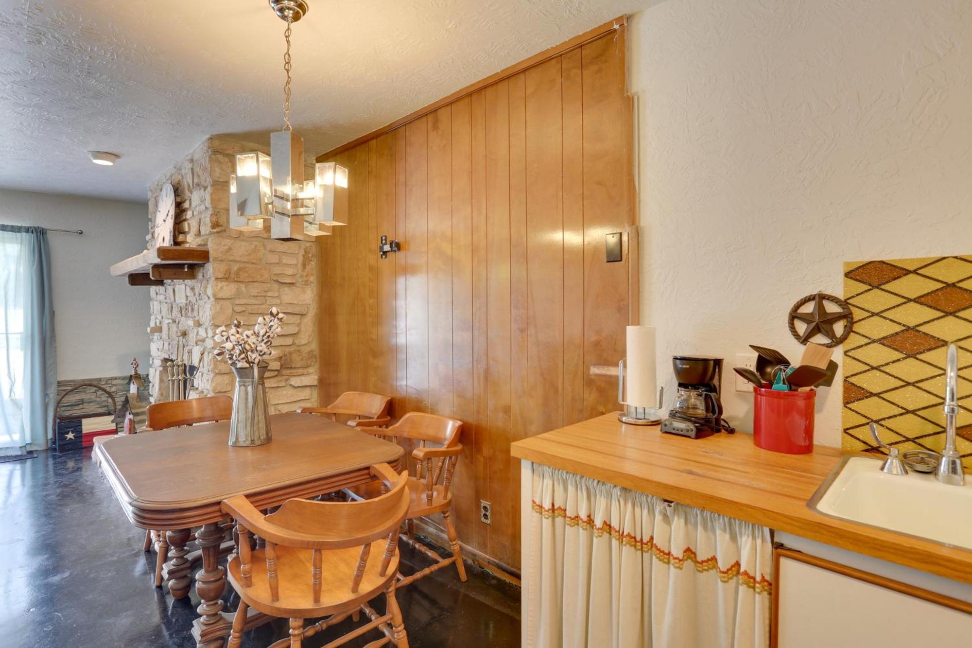 Wimberley Retreat With Grill Less Than 2 Mi To Jacobs Well! Buitenkant foto